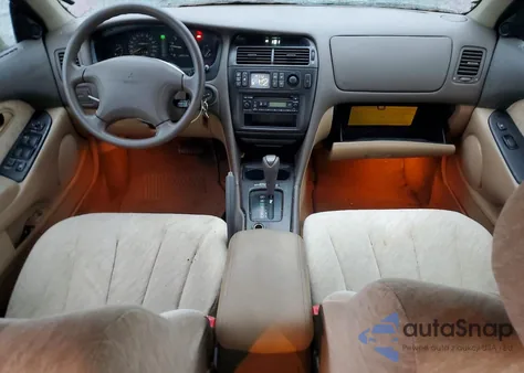 2002 Mitsubishi Diamante Es z USA, uszkodzony, nr VIN 6MMAP57P12T010138